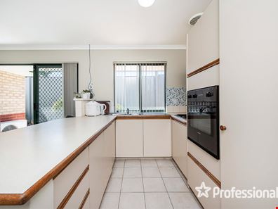 5/25 Conifer Place, Beechboro WA 6063