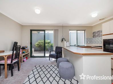 5/25 Conifer Place, Beechboro WA 6063