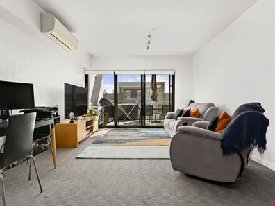 104/59 Breaksea Drive, North Coogee WA 6163