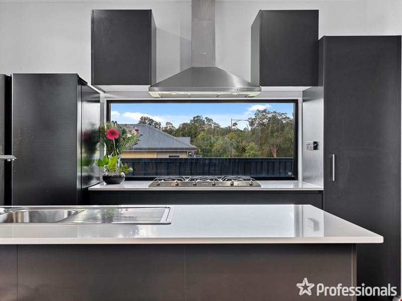 47 Greenslope Drive, Bushmead WA 6055