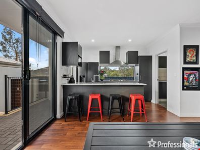 47 Greenslope Drive, Bushmead WA 6055