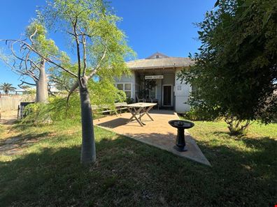 5 Forrest Street, South Carnarvon WA 6701