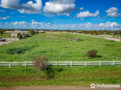 3 Polwarth Parade, Deepdale WA 6532