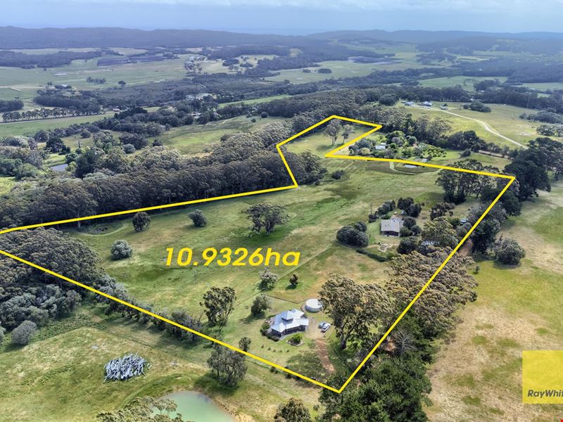 24 Mountain Road East, Bornholm