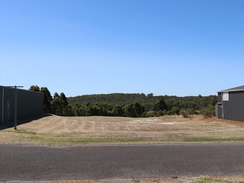 12 Paxillus Way, Denmark WA 6333