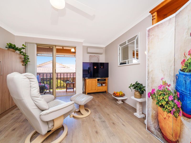 167/7 Harman Road, Sorrento WA 6020