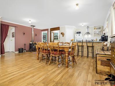 5 Zenobia Place, Woorree WA 6530