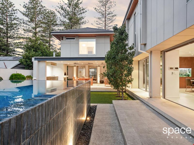 46 Pearse Street, Cottesloe WA 6011