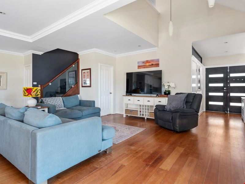 4 Alman Place, Hannans WA 6430