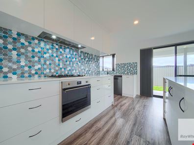 33 Barambah Circuit, Bayonet Head WA 6330