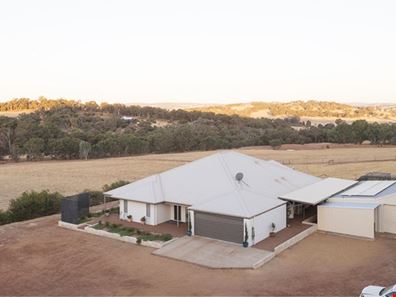111 O'Connell Road, Wandering WA 6308