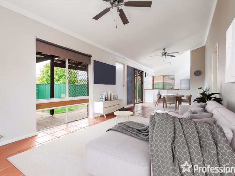 46 Periwinkle Way, Parkwood WA 6147