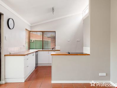 46 Periwinkle Way, Parkwood WA 6147