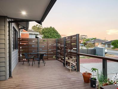 24 Winterfold Road, Hilton WA 6163