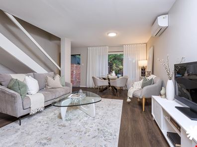 1/32 Henley Street, Como WA 6152