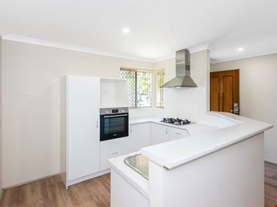 34/39 Elizabeth Street, Cloverdale WA 6105