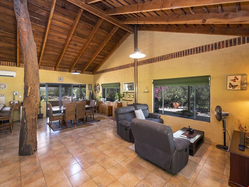 111 Reserve Road, Muchea WA 6501
