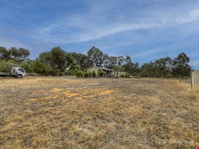 65 Peaceful Lane, Gidgegannup WA 6083