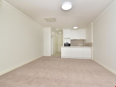 10B/4 Kitchener Road, Melville WA 6156