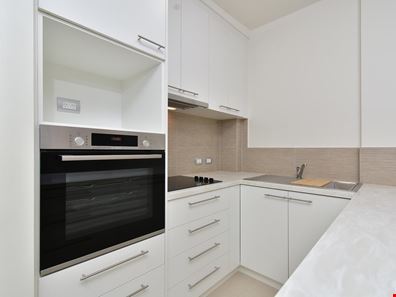 10B/4 Kitchener Road, Melville WA 6156