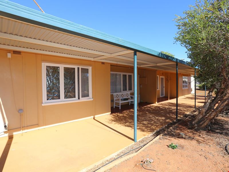 44 A Grevillea Cres, Kambalda West WA 6442