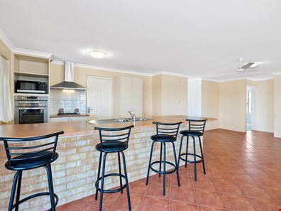 11 Bateman Way, Lancelin WA 6044
