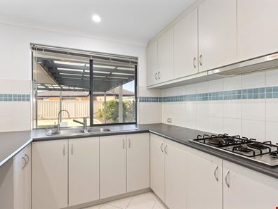 14 Rendition Place, Redcliffe WA 6104