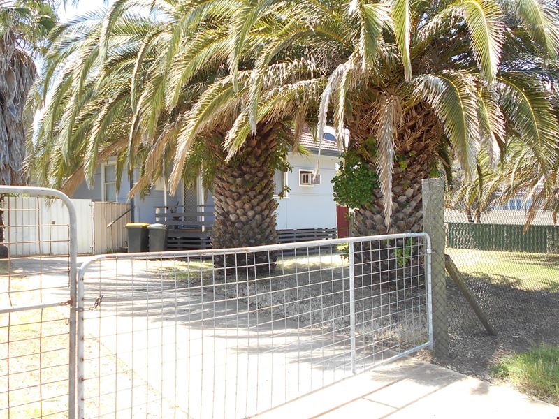 5 Ladyman Street, Kojonup WA 6395