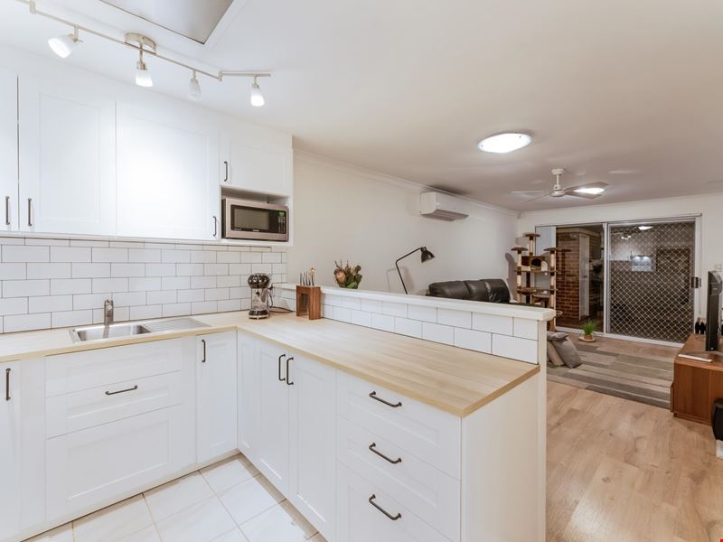 1/21 Walter Road West, Inglewood WA 6052