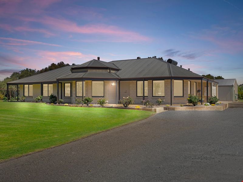 22 Britza Avenue, Roelands WA 6226