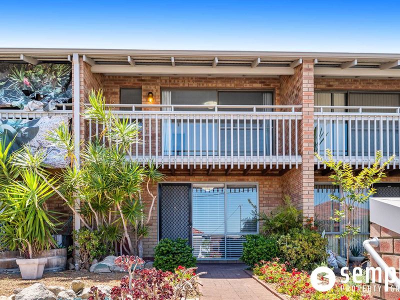 5/10 Stirling Street, Fremantle WA 6160