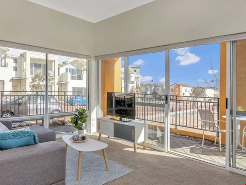 11/10 Pavonia Link, Clarkson WA 6030