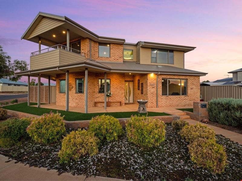 108 Aslett Drive, Karlkurla WA 6430