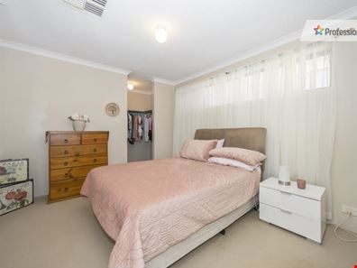 1/3 Reynolds Drive, Swan View WA 6056