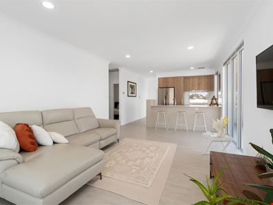 5/2 Lahinch Vista, Gnangara WA 6077