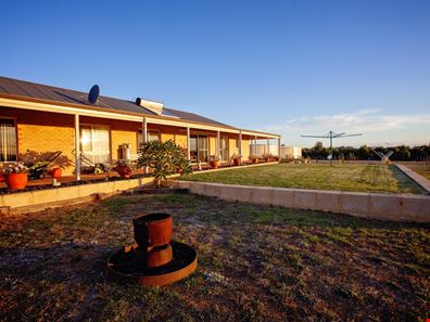 37 Blue Vista, Hopetoun WA 6348
