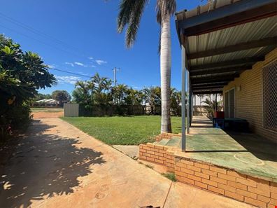 19 Angelo Street, East Carnarvon WA 6701