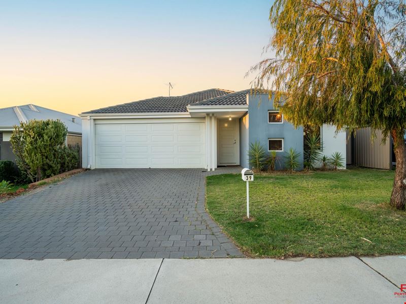 39 Peavey Road, Whitby WA 6123