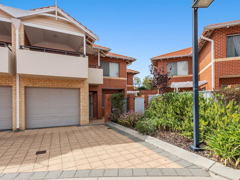 25/84 Collick Street, Hilton WA 6163