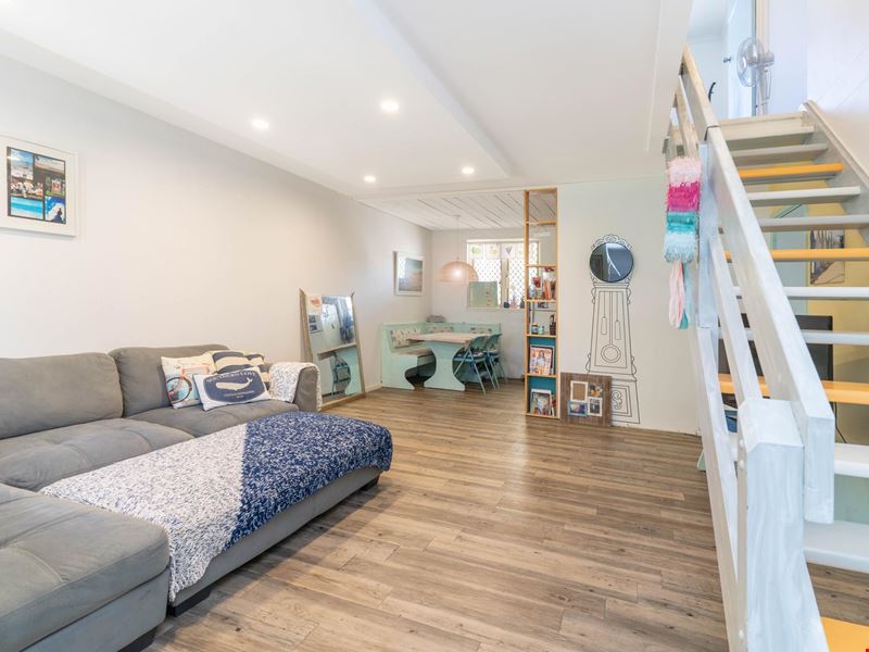 30 Scanlon Way, Lockridge WA 6054