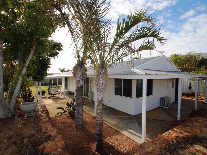 61 Gantheaume Crescent, Kalbarri WA 6536