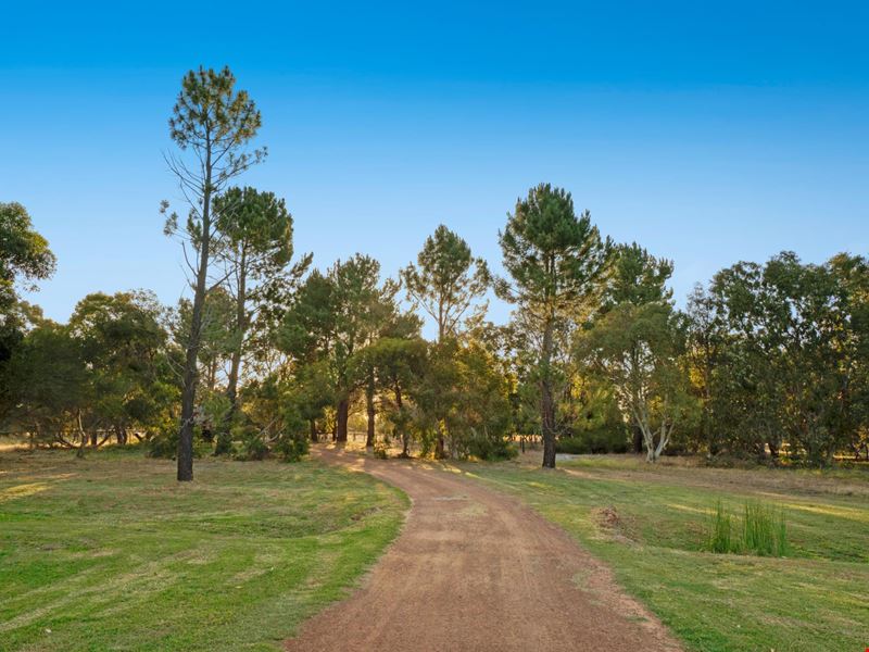 30 Paperbark Place, West Pinjarra WA 6208