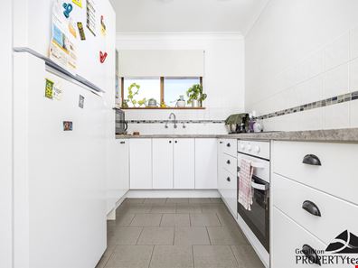 8/3 Sardam Place, Mahomets Flats WA 6530