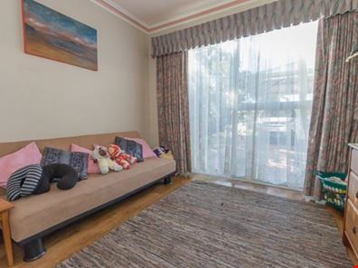 12/220 Fairway Circle, Connolly WA 6027