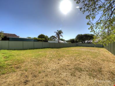 2B West Parade, South Guildford WA 6055
