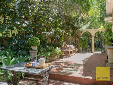 48 Goldsmith Road, Dalkeith WA 6009