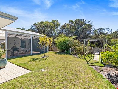 12 Elaray Way, Lange WA 6330
