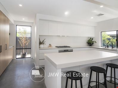 34 Kawana Boulevard, Dunsborough WA 6281