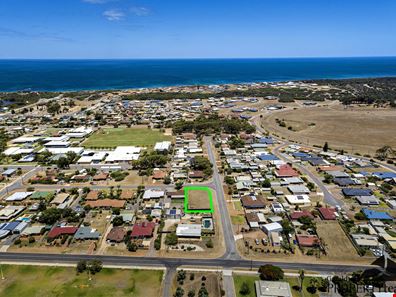 16 Scott Road, Dongara WA 6525