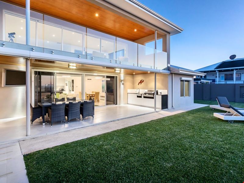 24 Edwards Street, Seabird WA 6042